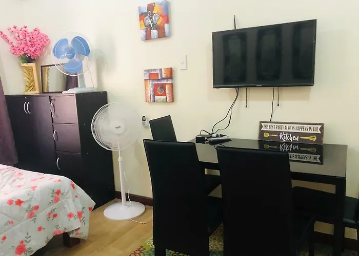 Lanie's Cozyroom マニラ市